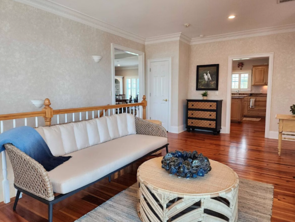 Luxury 5 Bedroom Beach Home- Steps to Beach